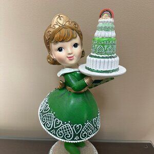 St Patrick’s Day Gingerbread Girl Holding A Rainbow Cake by Lucky Lane 12” VHTF